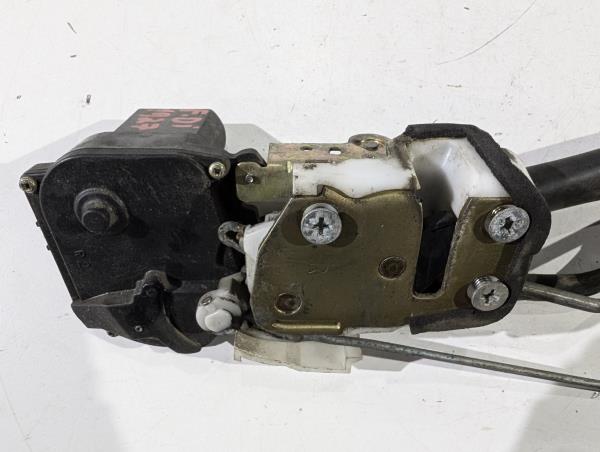 FECHO DA PORTA FRENTE DTO ROVER RTSWHN (414 SI)