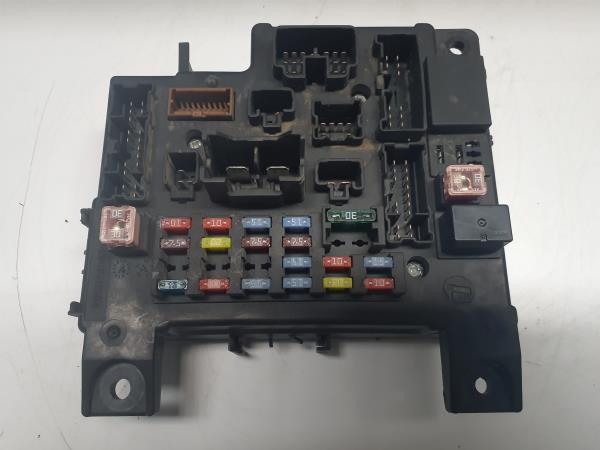 CAIXA DOS FUSIVEIS PEUGEOT 4007 (VU_, VV_) | 07 - 13