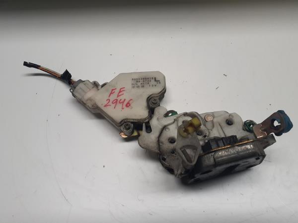 FECHO DA PORTA FRENTE ESQ. NISSAN ALMERA I (N15) | 95 - 00