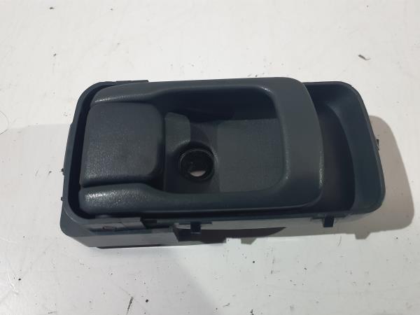 PUXADOR INTERIOR TRAS ESQUERDO NISSAN ALMERA I (N15) | 95 - 00