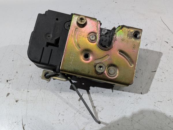FECHO DA PORTA FRENTE ESQ. PEUGEOT 206 SW (2E/K) | 02 - 