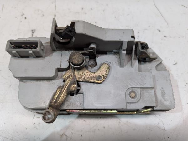 FECHO PORTA TRÁS DTO PEUGEOT 206 SW (2E/K) | 02 -  Imagem-1