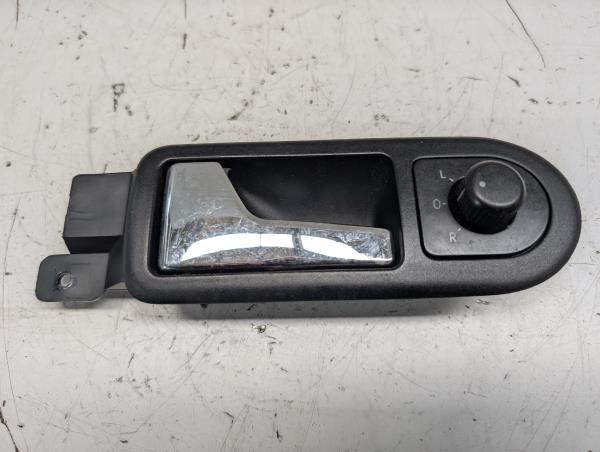 PUXADOR INTERIOR FRENTE ESQUERDO VOLKSWAGEN BORA (1J2) | 98 - 13