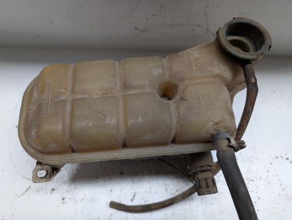 DEPOSITO DE REFRIGERAÇÃO MERCEDES-BENZ 190 (W201) | 82 - 93