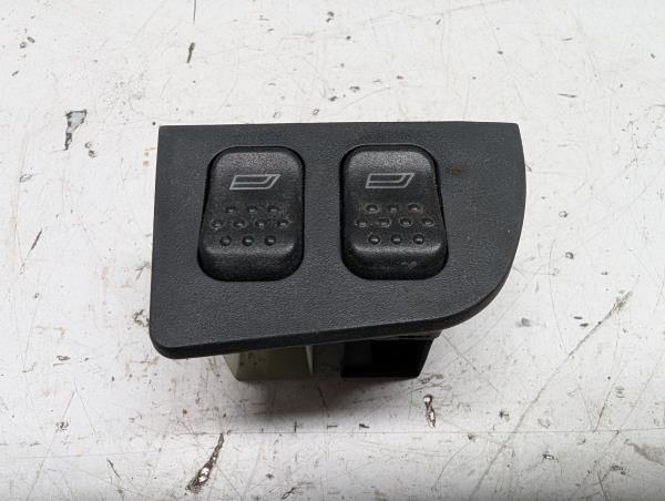 COMUTADOR VIDROS FRENTE ESQUERDO ALFA ROMEO 146 (930_) | 94 - 01