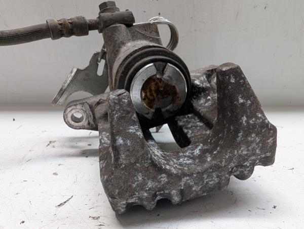 PINÇAS DO TRAVÃO VOLKSWAGEN PASSAT (315, 3A5) | 88 - 96 Imagem-1