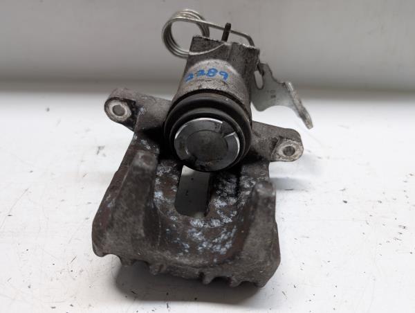 PINÇAS DO TRAVÃO VOLKSWAGEN PASSAT (315, 3A5) | 88 - 96 Imagem-2