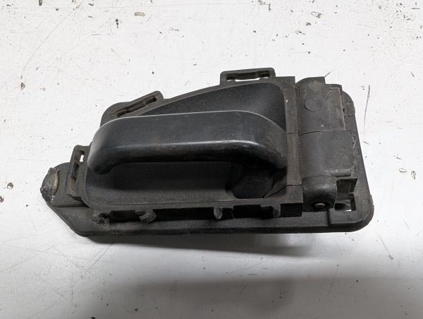 PUXADOR INTERIOR FRENTE DIREITO CITROEN SAXO (S0, S1) | 96 - 04