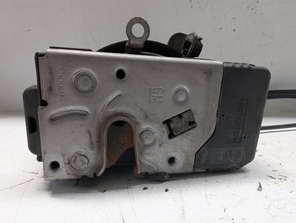 FECHO DA PORTA FRENTE ESQ. OPEL CORSA C (X01) | 00 - 09