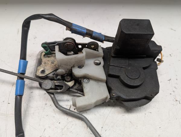 FECHO DA PORTA FRENTE DTO HONDA CIVIC VI Fastback (MA, MB) | 94 - 01 Imagem-1