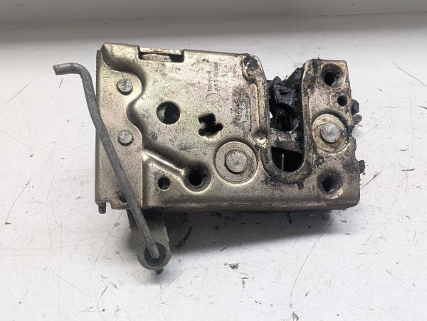 FECHO DA PORTA FRENTE ESQ. PEUGEOT 205 Caixa | 90 - 97