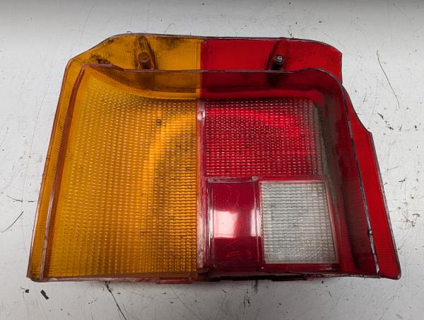 Right Tail Light  PEUGEOT 205 Caixa | 90 - 97 Imagem-1