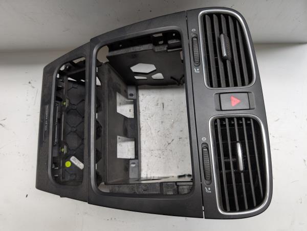 MOLDURA CONSOLA CENTRAL VOLKSWAGEN GOLF VI Van (5K1_) | 08 - 12