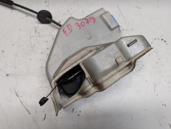 FECHO DA PORTA FRENTE DTO VOLKSWAGEN GOLF VI Van (5K1_) | 08 - 12
