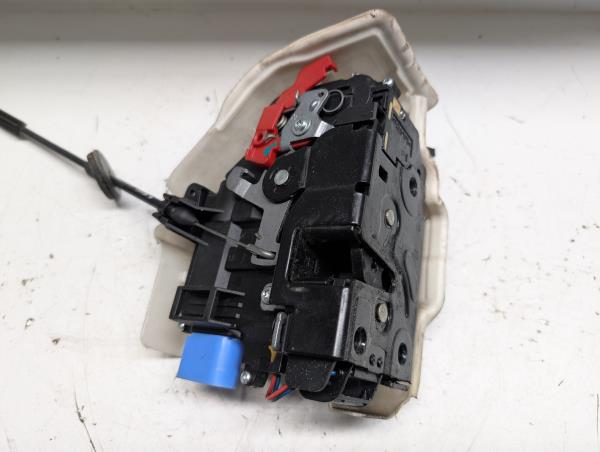 FECHO DA PORTA FRENTE DTO VOLKSWAGEN GOLF VI Variant (AJ5) | 09 - 14 Imagem-1