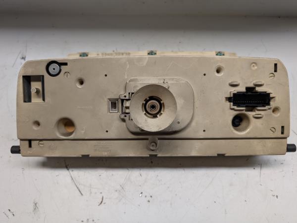 Quadrante VOLKSWAGEN PASSAT (315, 3A5) | 88 - 96 Imagem-1