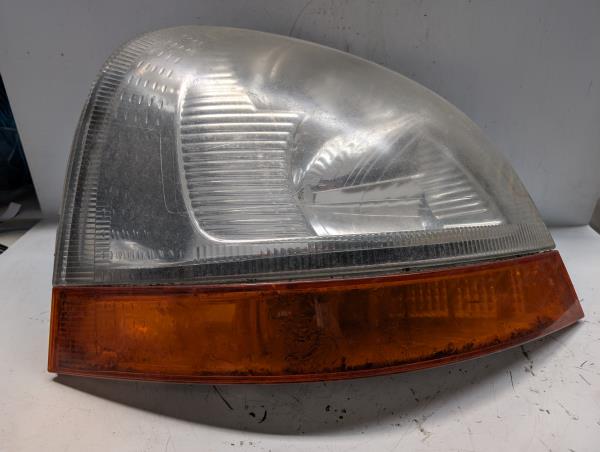 Faro Dcho RENAULT MASTER PRO Caixa (FH__) | 04 - 10