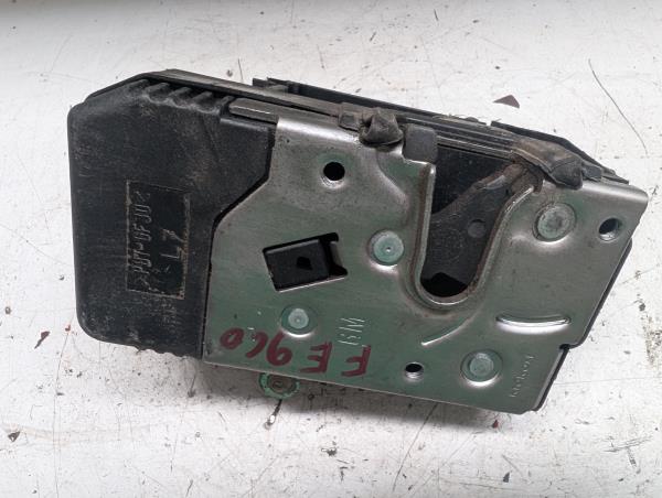 FECHO DA PORTA FRENTE ESQ. OPEL ZAFIRA A Veículo multiuso (T98) | 99 - 05