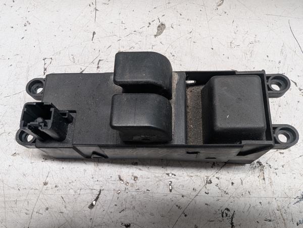 COMUTADOR VIDROS FRENTE ESQUERDO NISSAN MICRA II (K11) | 92 - 07
