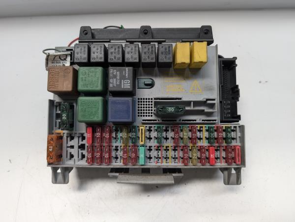 CAIXA FUSÍVEL OPEL VECTRA B (J96) | 95 - 04