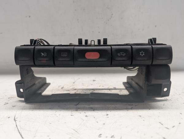 BOTAO QUATRO PISCAS OPEL VECTRA B (J96) | 95 - 04