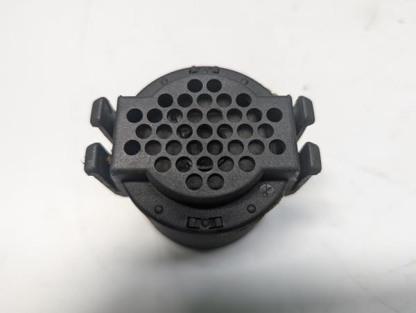 COLUNAS DE SOM BMW 7 (E38) | 94 - 01