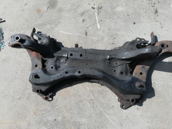 CHARRIOT TOYOTA AURIS (_E15_) | 06 - 12