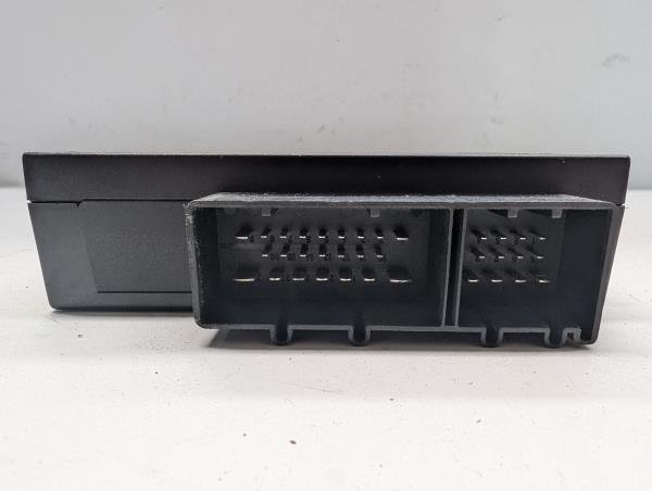 MODULO ELETRONICO SKODA FABIA I (6Y2) | 99 - 08 Imagem-1 MODULO ELETRONICO SKODA FABIA I (6Y2) | 99 - 08 Imagem-1