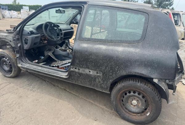 RENAULT CLIO II 