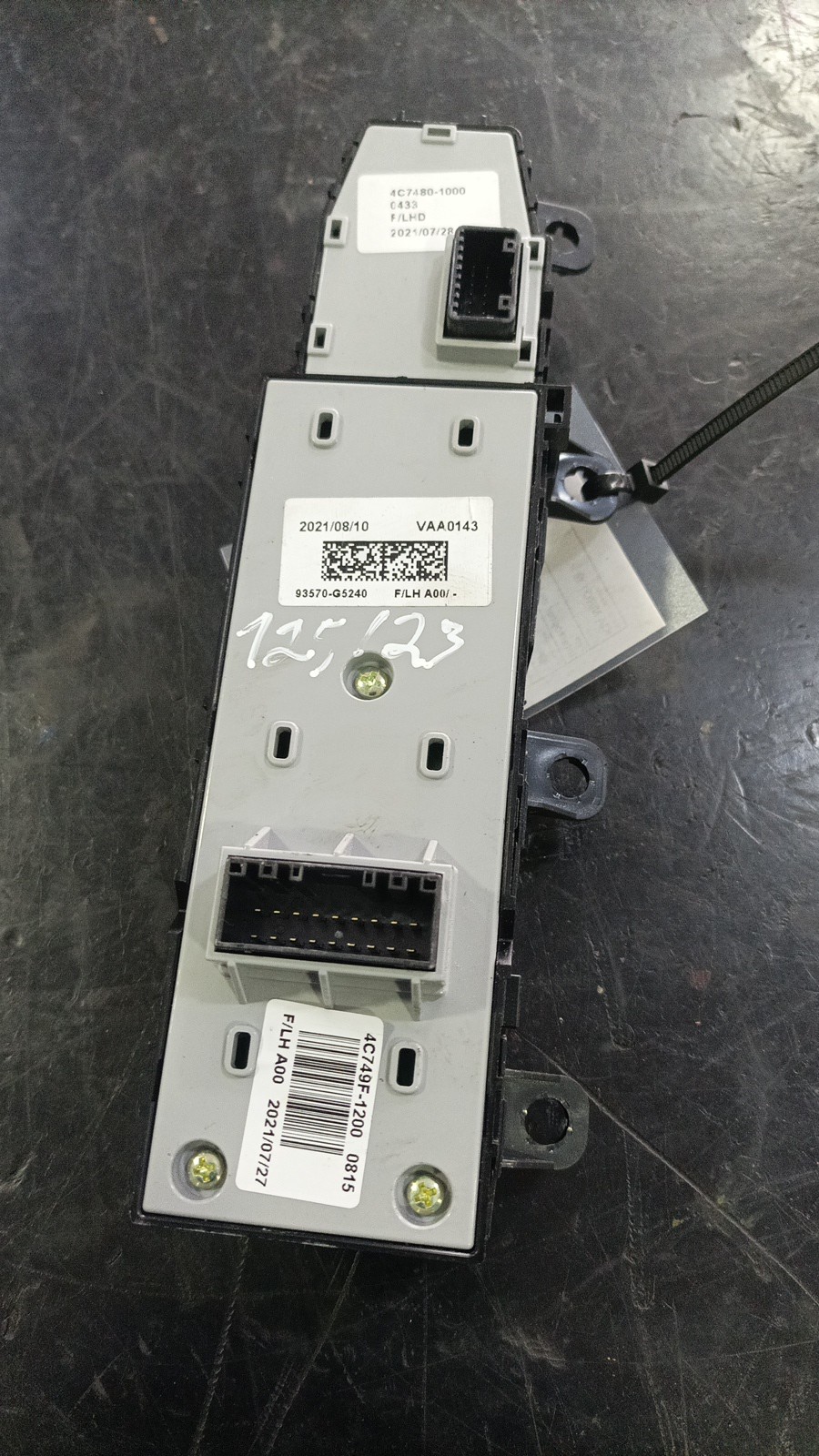 Interruptor de Vidros KIA NIRO | 16 -  Imagem-1