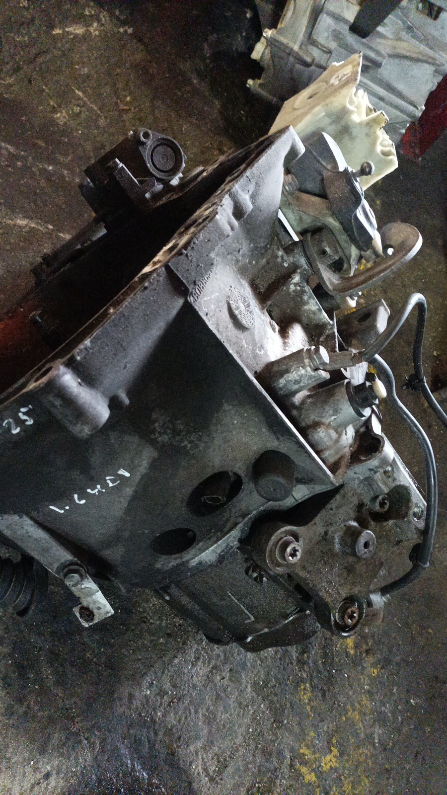 Caixa de Velocidades PEUGEOT 207 (WA_, WC_) | 06 - 15 Imagem-1