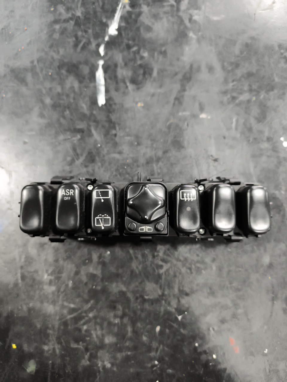 Switch MERCEDES-BENZ - ID S_177059