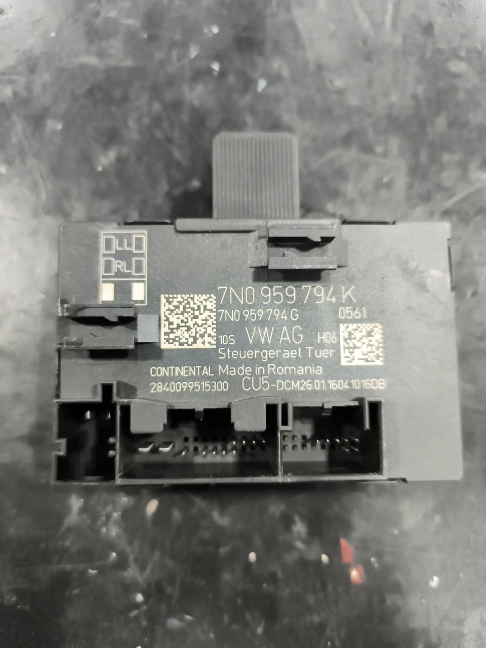 Módulo da Porta Trás Esquerdo DCU VOLKSWAGEN - ID S_177274