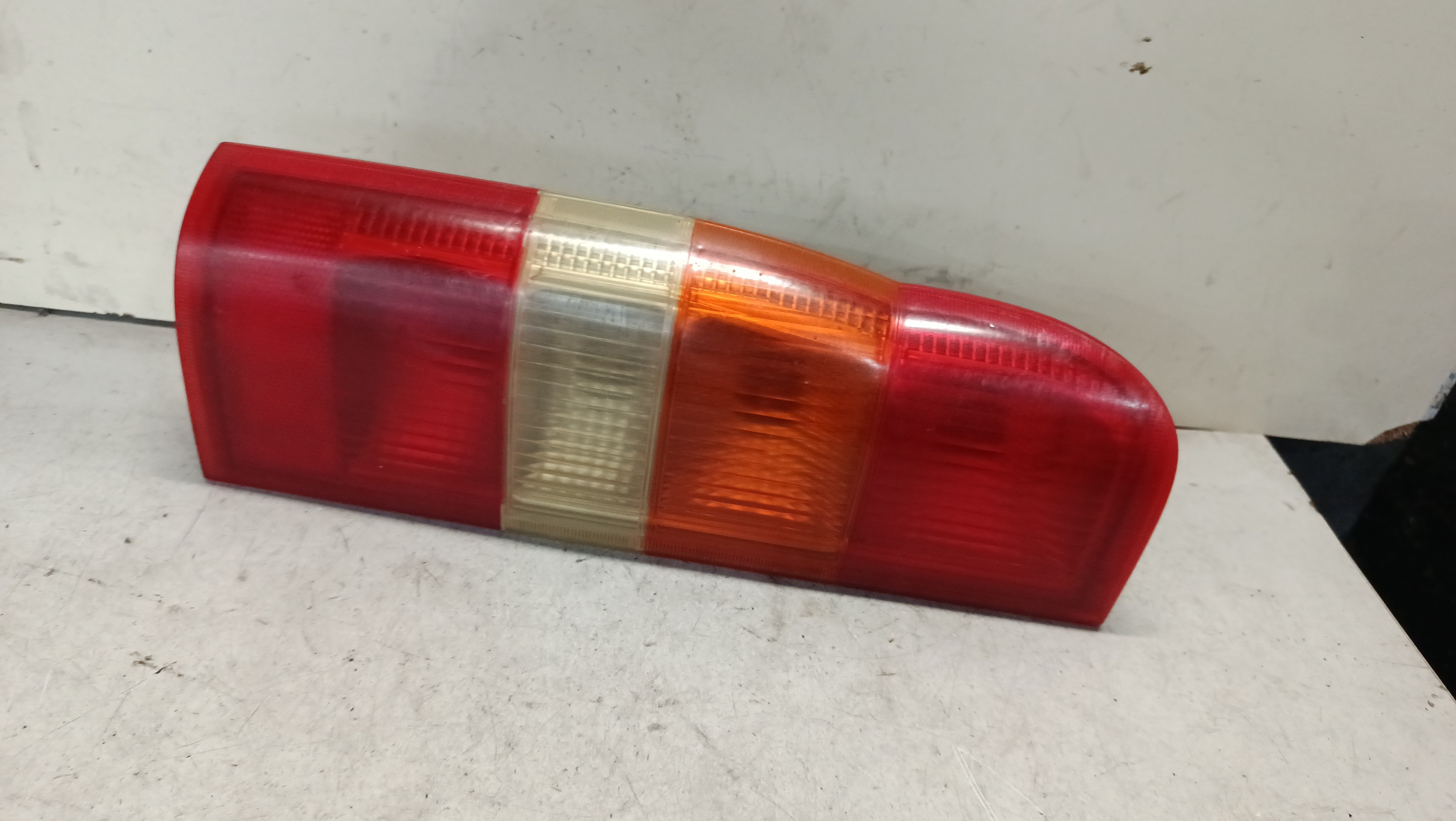 Farolim Stop Esq FORD - ID S_177987