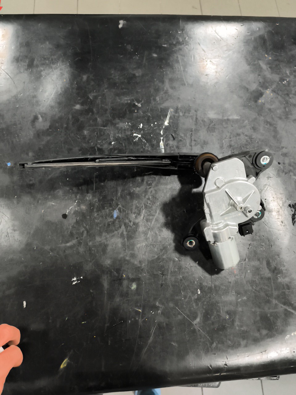 Motor Limpa Vidros Traseiro RENAULT MEGANE IV três volumes | 16 -  Imagem-1