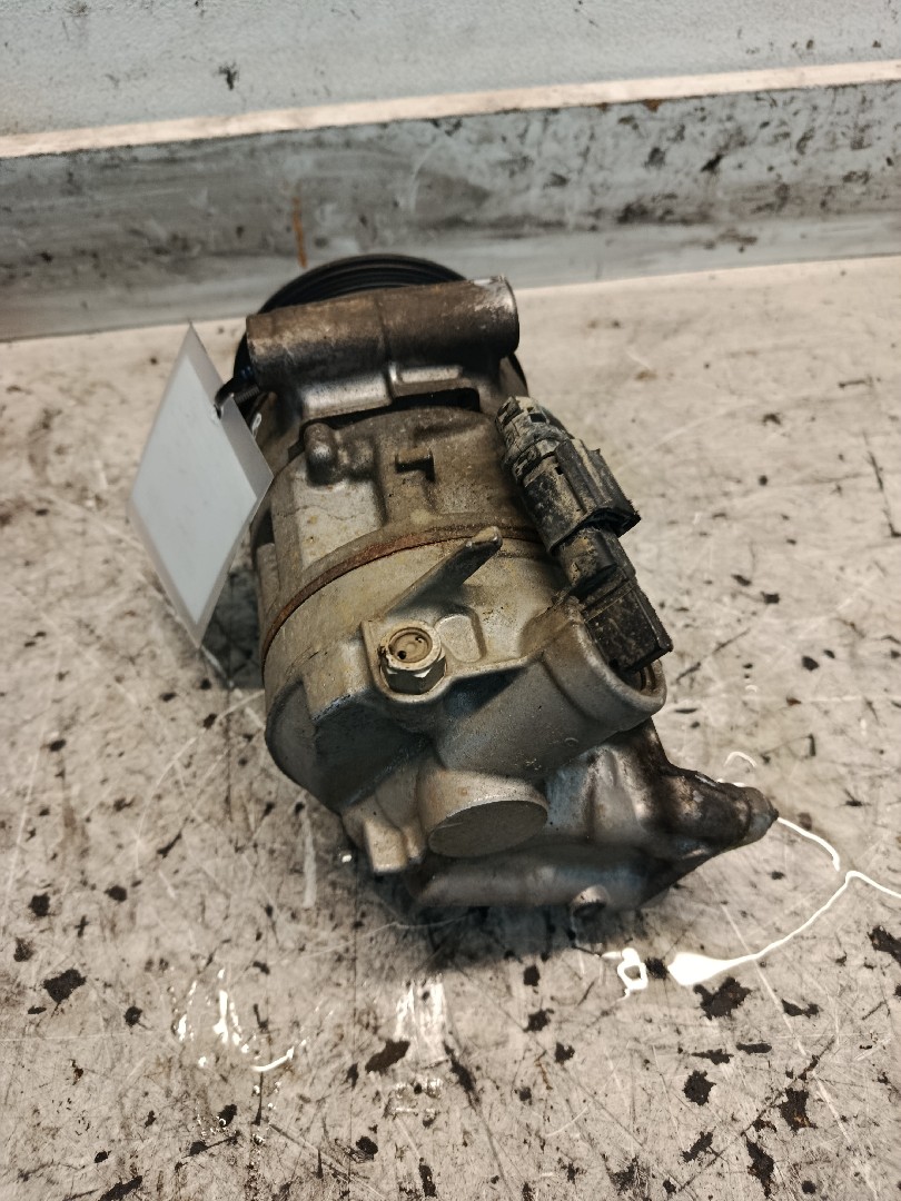 Compressor do Ar condicionado PEUGEOT 208 I (CA_, CC_) | 12 -  Imagem-1