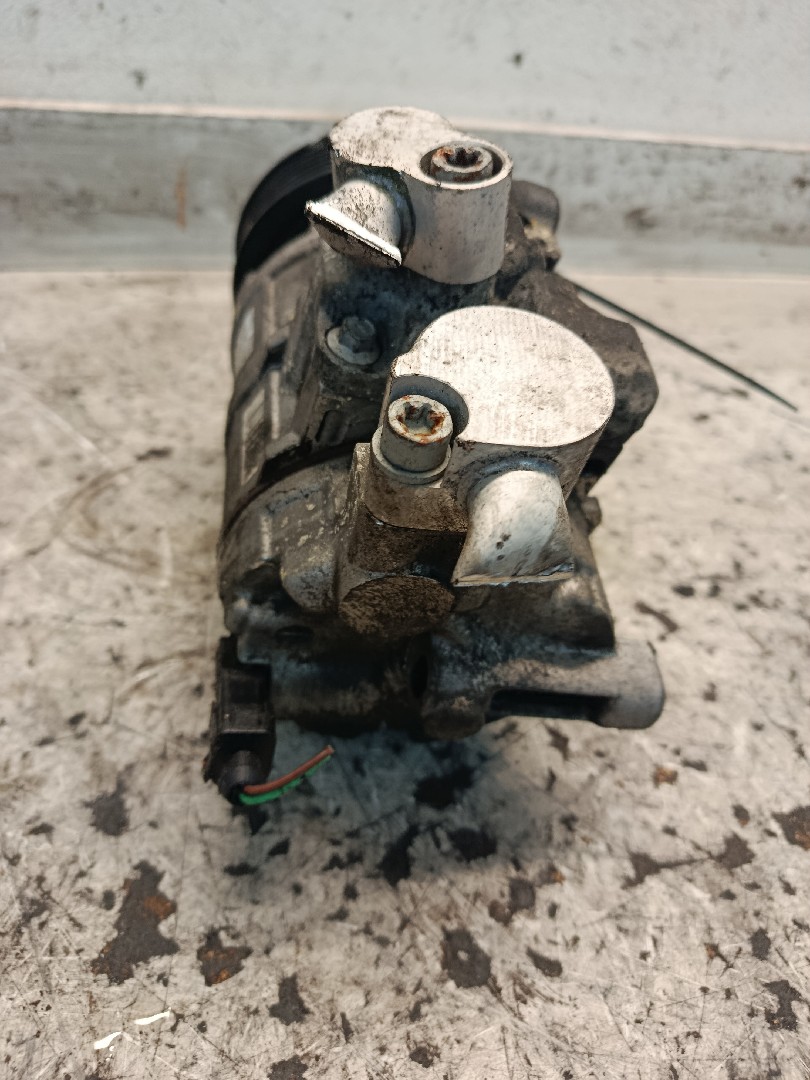 Compressor do Ar condicionado VOLKSWAGEN GOLF VI (5K1) | 08 - 14 Imagem-1