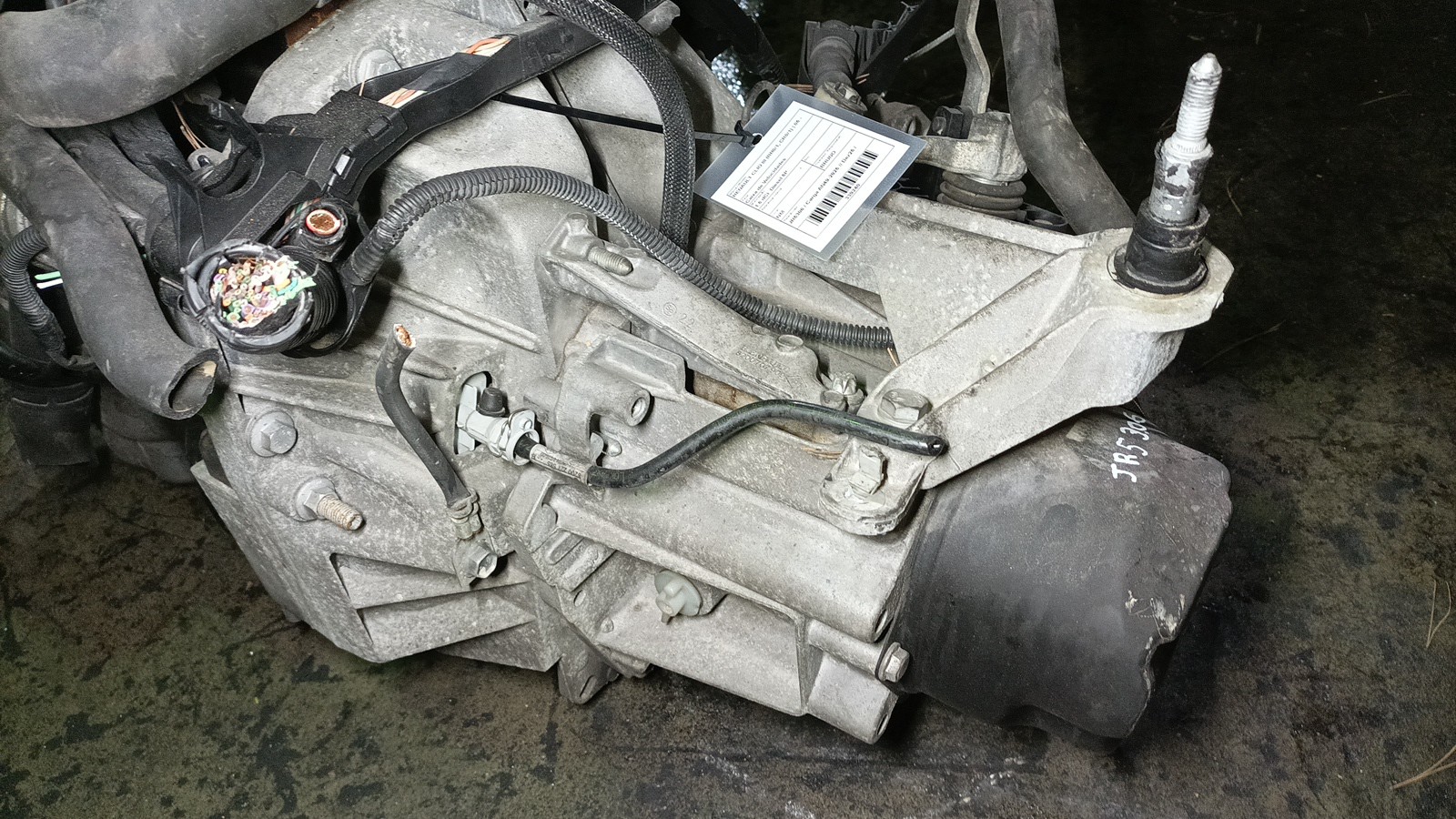 Caixa de Velocidades RENAULT CLIO III (BR0/1, CR0/1) | 05 -  Imagem-1