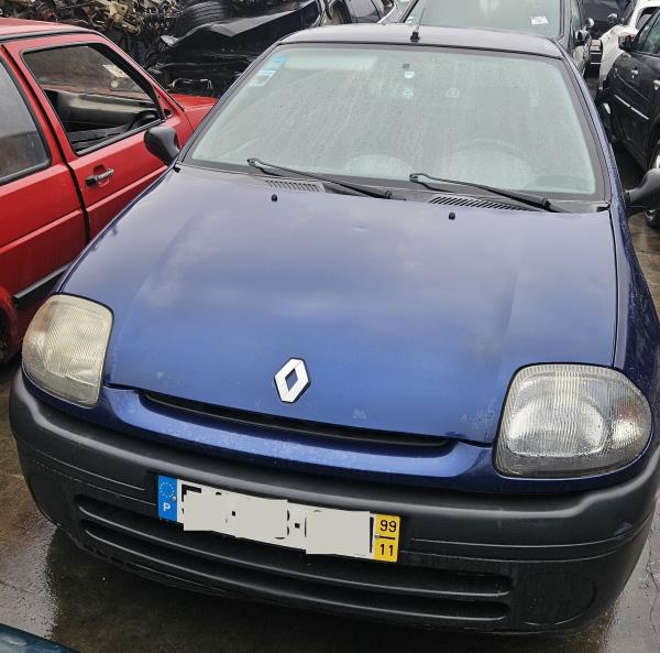 CLIO II  RENAULT - ID V_CVFV165663