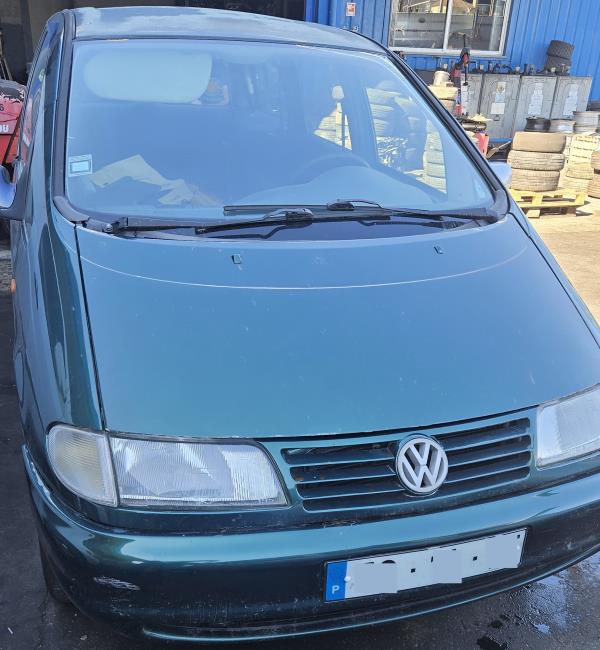 SHARAN  VOLKSWAGEN - ID V_CVFV165674