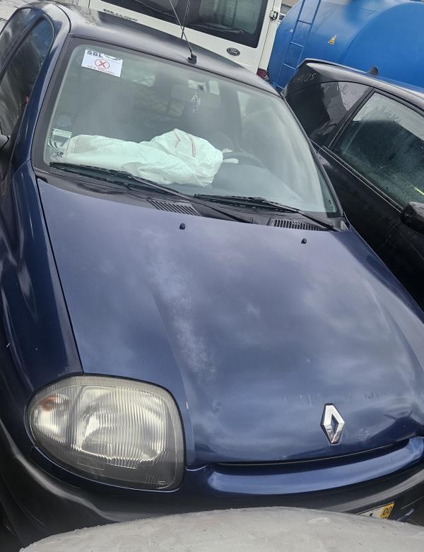 CLIO II  RENAULT - ID V_CVFV165727