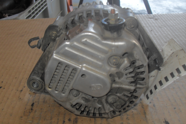 Alternador TOYOTA COROLLA (_E12_) | 01 - 07 Imagem-1
