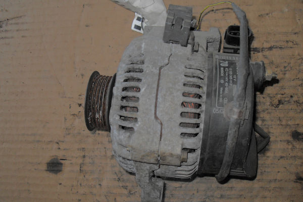 Alternator TOYOTA AVENSIS (_T22_) | 97 - 03 Imagem-2