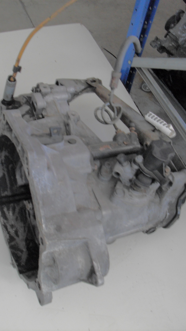 Caixa de Velocidades VOLKSWAGEN PASSAT (3A2, 35I) | 88 - 97 Imagem-2
