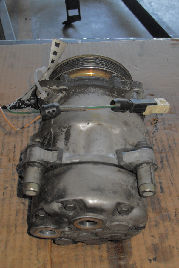 Compressor do Ar condicionado PEUGEOT 206 Hatchback (2A/C) | 98 - 12 Imagem-1