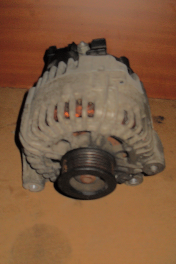 Alternator BMW 1 (E87) | 03 - 13 Imagem-1