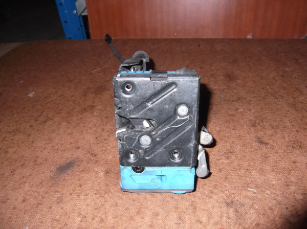 Fecho da Porta Frente Esq VOLVO S60 I (384) | 00 - 10 Imagem-1