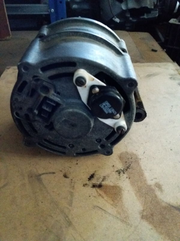Alternador MERCEDES-BENZ W 123 | 76 - 85 Imagem-1