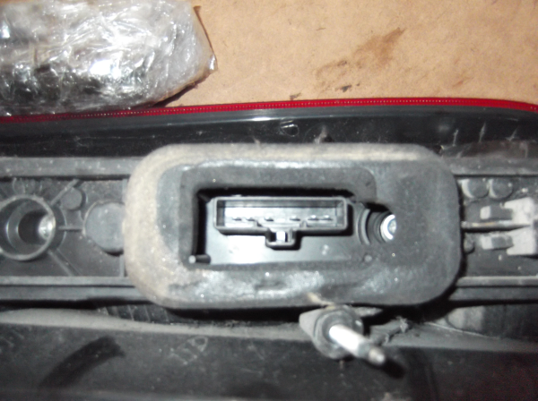 Farolim Stop Esq FORD FOCUS C-MAX (DM2) | 03 - 07 Imagem-2