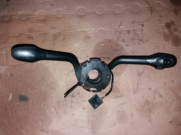 Interruptor de Piscas SEAT CORDOBA (6K2) | 99 - 02